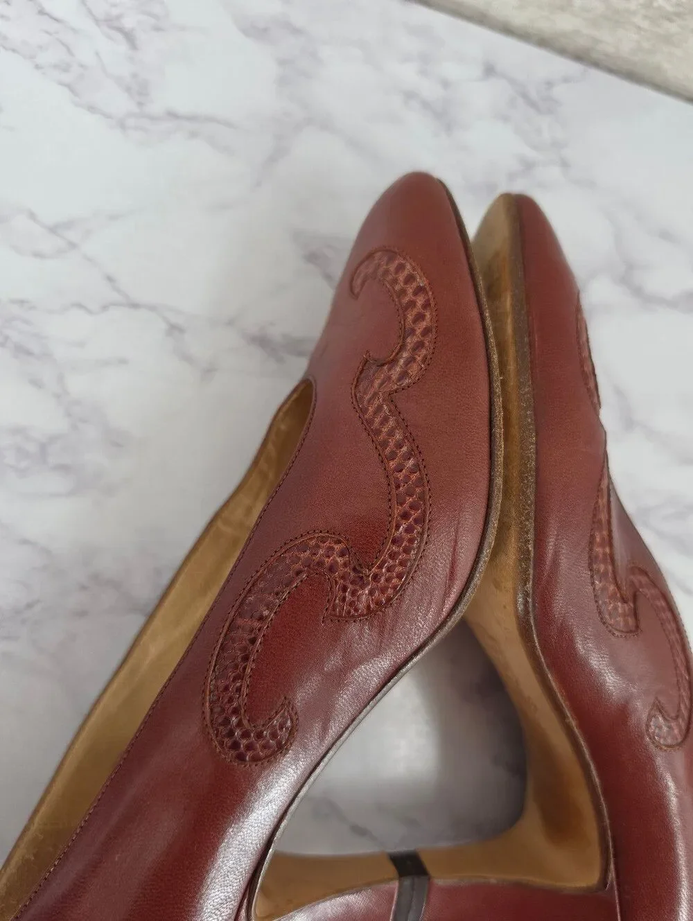 Bottega Veneta Vintage Leather Pumps Heels with Lizard Inset Design